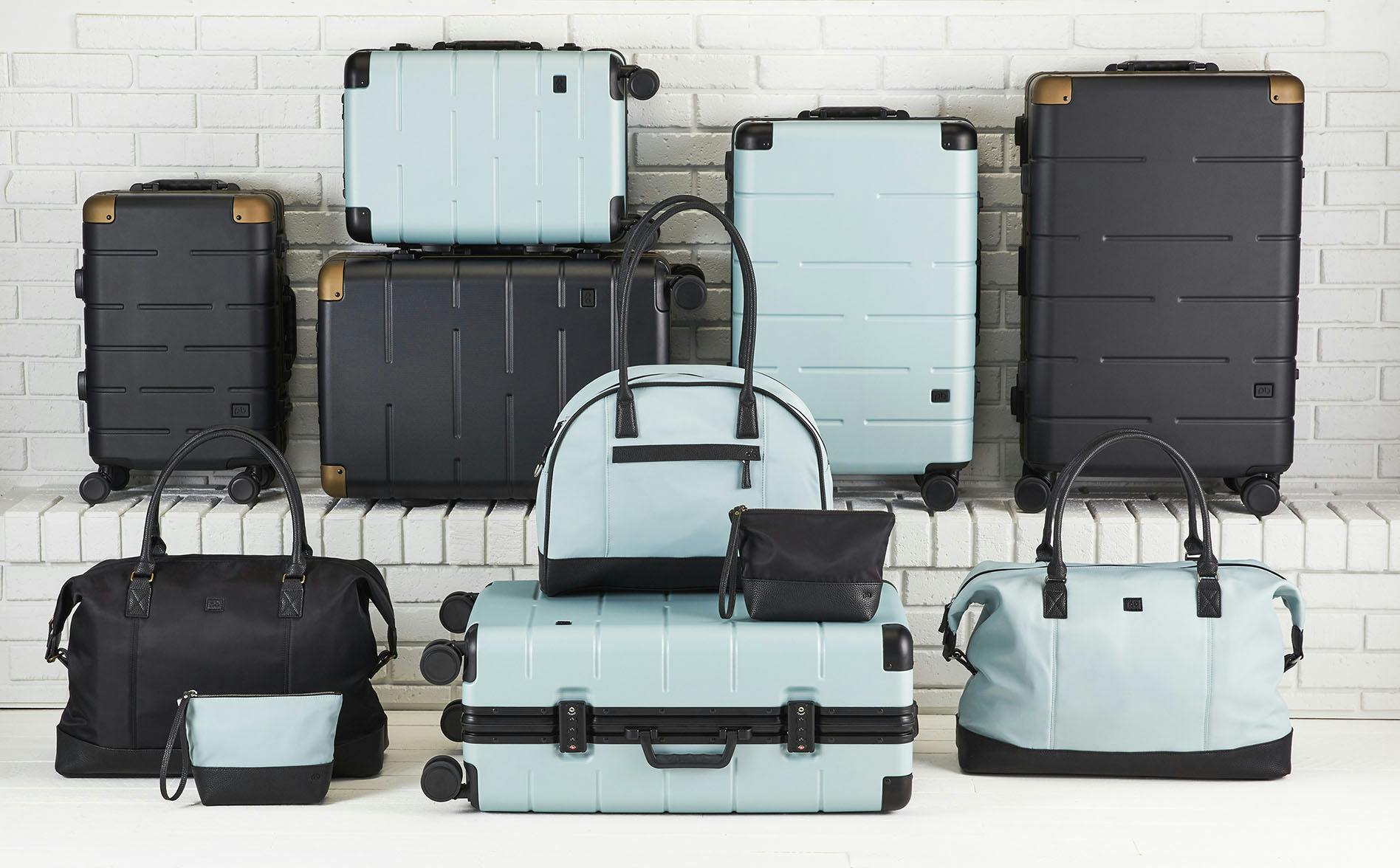 Image from PB showing luggage sets and different colors